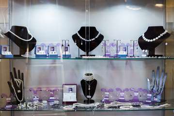 David-Lawarence-Jewellers-4.jpg