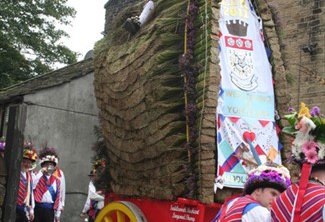 saddleworth rushcart